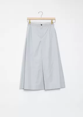 Achromatic Skirt